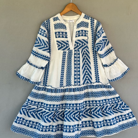 🎉5 for $45🎉 Anthropologie THML dress embroidered size XS - Picture 2 of 8